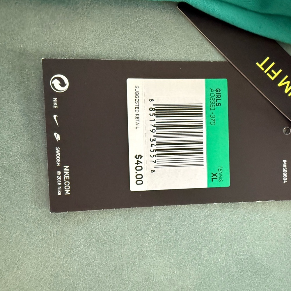 Nike women’s ' Teal Dri-FIT Tennis Top - Picture 3 of 3